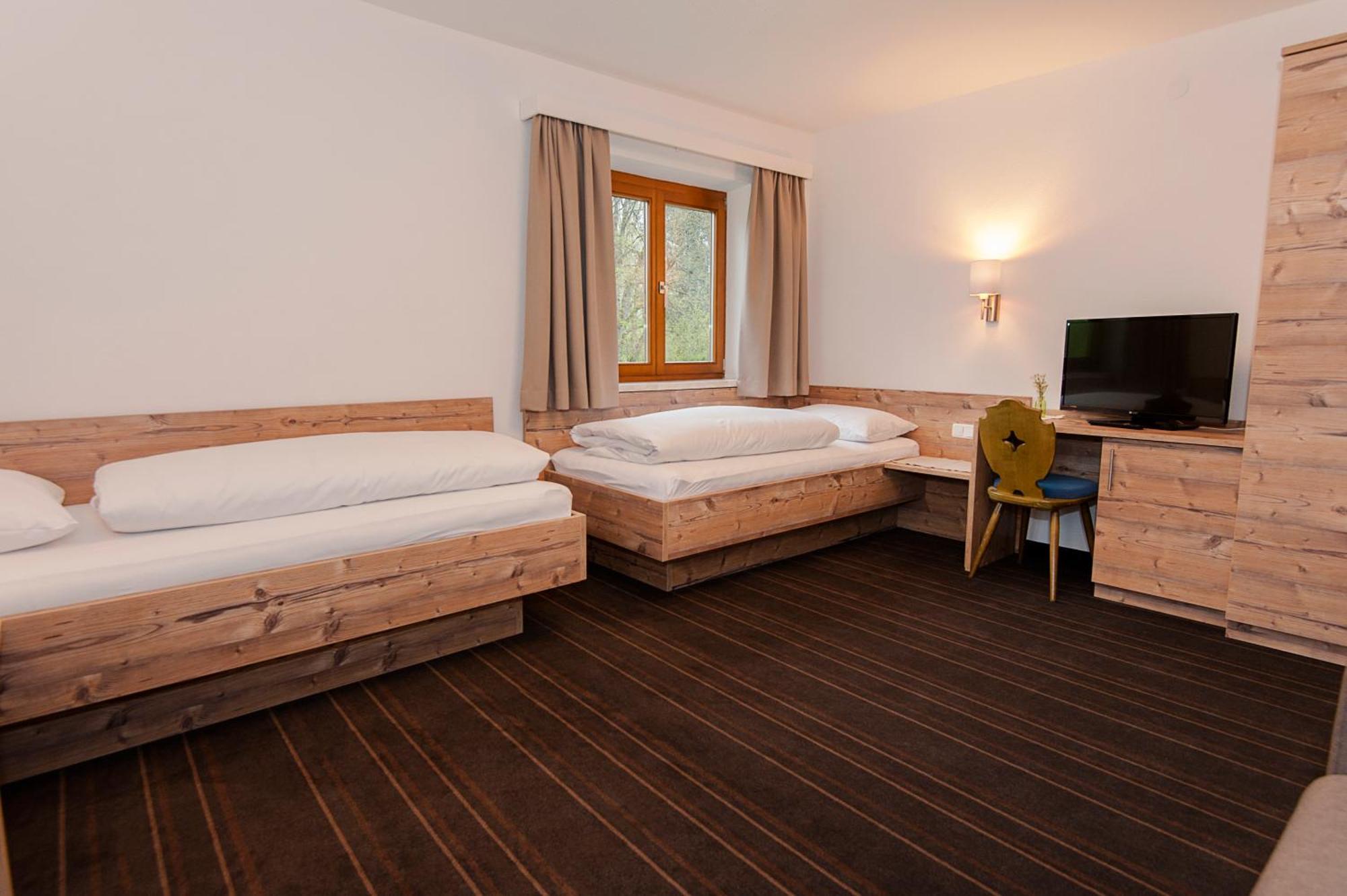 Pension Leuprecht Reutte Exterior photo